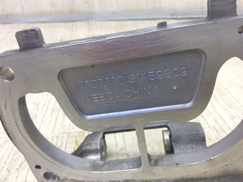 Кронштейн/кріплення двигуна VOLVO XC90 15-19 31459809 — 3