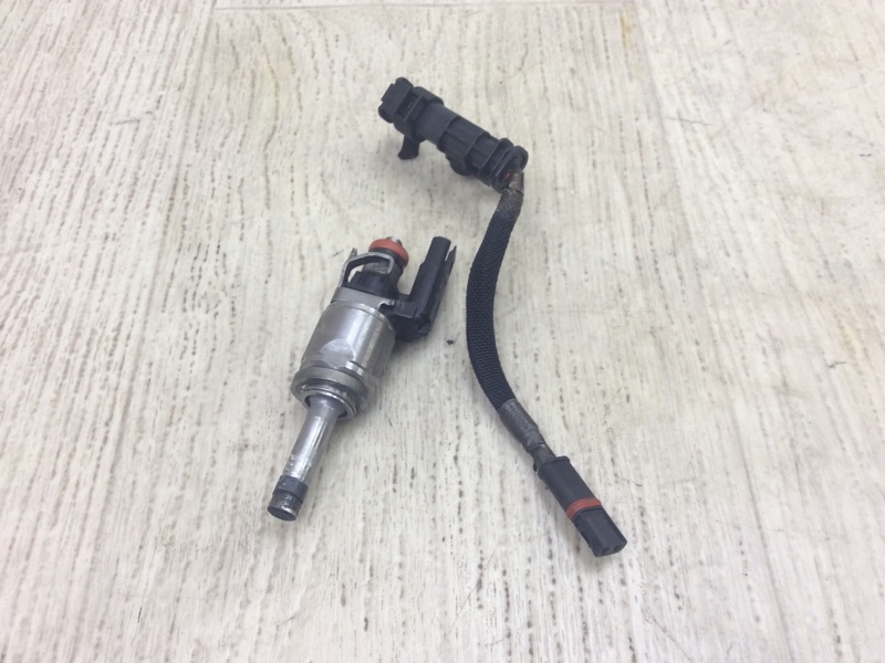 Форсунка паливна VOLVO XC90 15-19 31465787