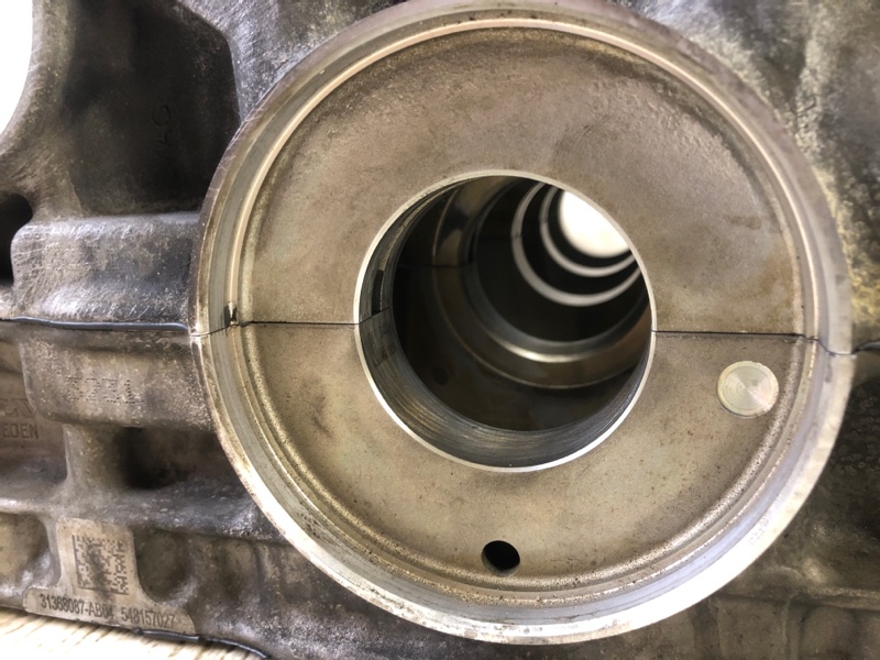 Блок двигуна VOLVO XC90 15-19 B4204T27 — 4