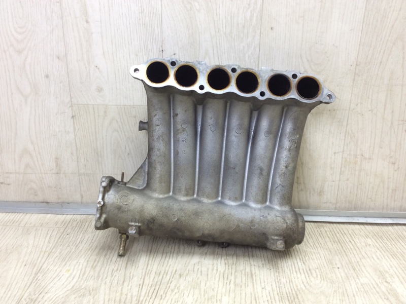 Колектор впускний MITSUBISHI GALANT 93-97 MD181928 — 4