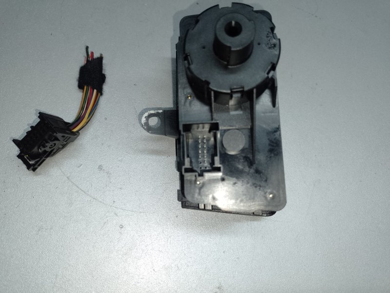 Блок керування освітленням MERCEDES E-CLASS W211 02-09 A 211 545 07 04 9116 — 3