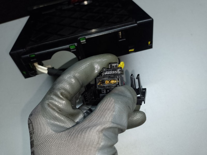 Блок кнопок консолі MERCEDES E-CLASS W211 02-09 A 211 821 87 58 7167 — 4