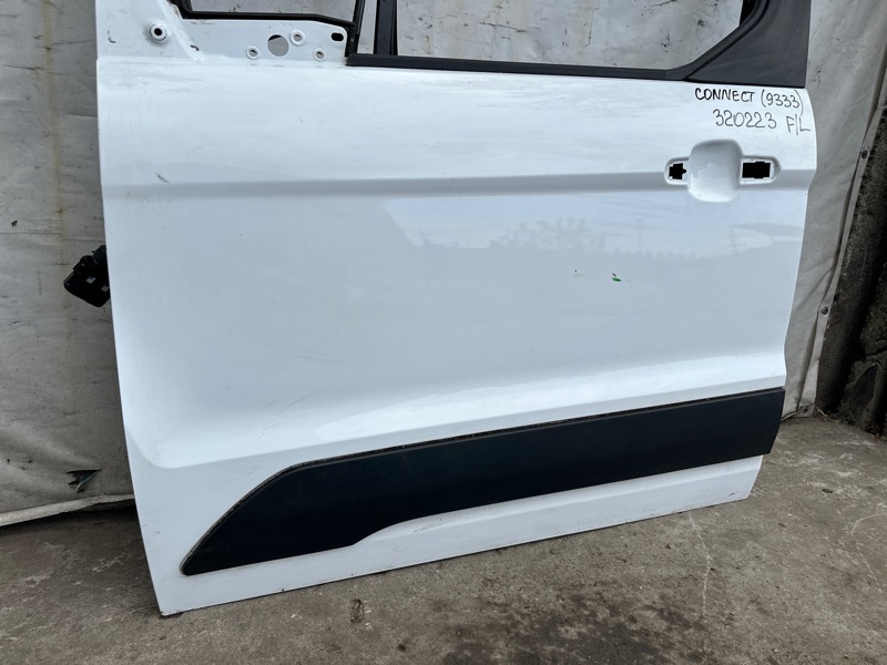 Двері передні ліві FORD TRANSIT CONNECT 13-24 KT1Z-6120125-B — 3