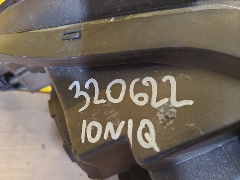 Фара права HYUNDAI IONIQ 19-22 92102-G2120 — 2