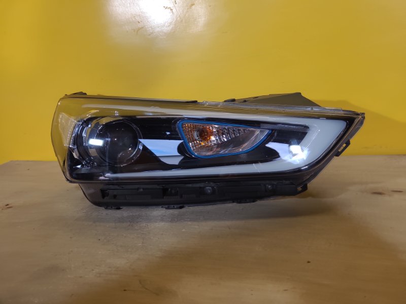 Фара права HYUNDAI IONIQ 19-22 92102-G2120 — 3