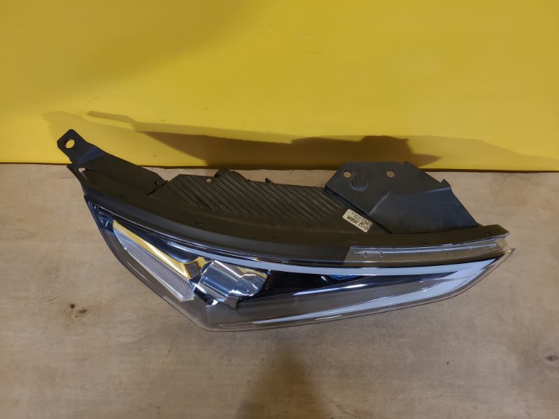 Фара права HYUNDAI IONIQ 19-22 92102-G2120 — 5