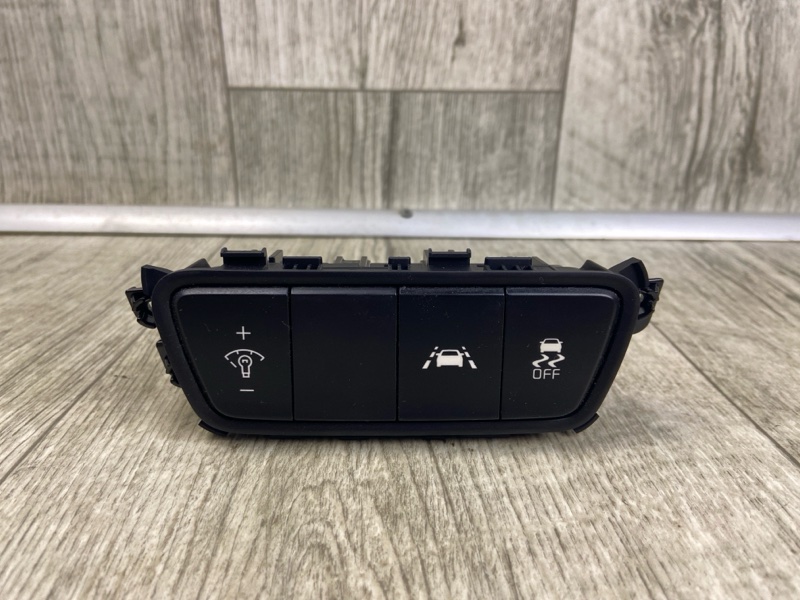Блок кнопок торпедо KIA FORTE BD 18-21 93700M6020WK