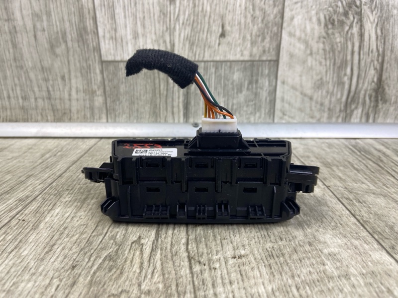Блок кнопок торпедо KIA FORTE BD 18-21 93700M6020WK — 3