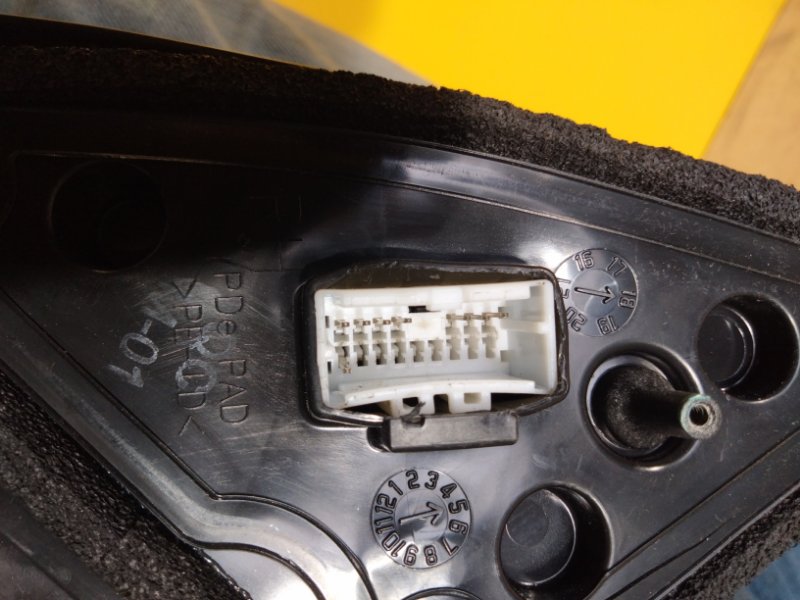 Дзеркало праве HYUNDAI I30 PD 17- 87620G4070 — 5