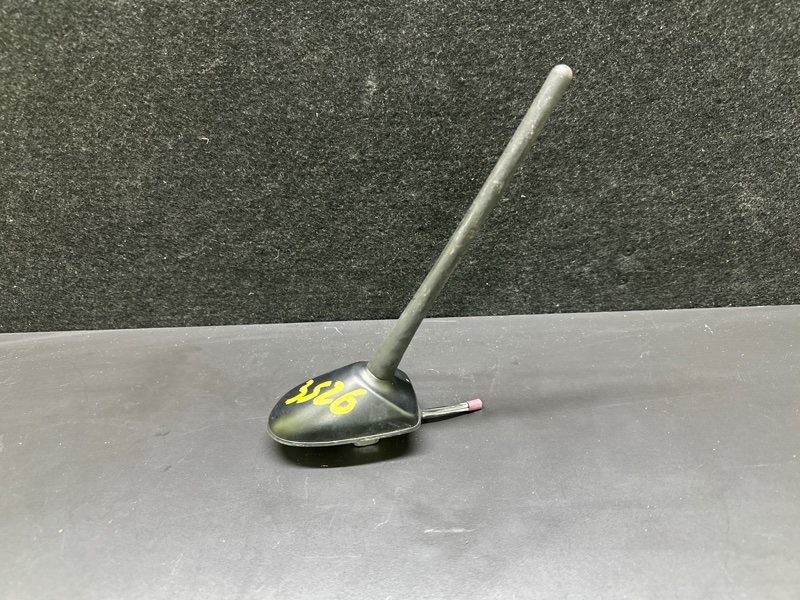 Антена TOYOTA PRIUS C/AQUA 11-14 86300-52550