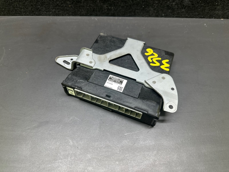 Блок електронний TOYOTA PRIUS C/AQUA 11-14 89690-52122 — 3