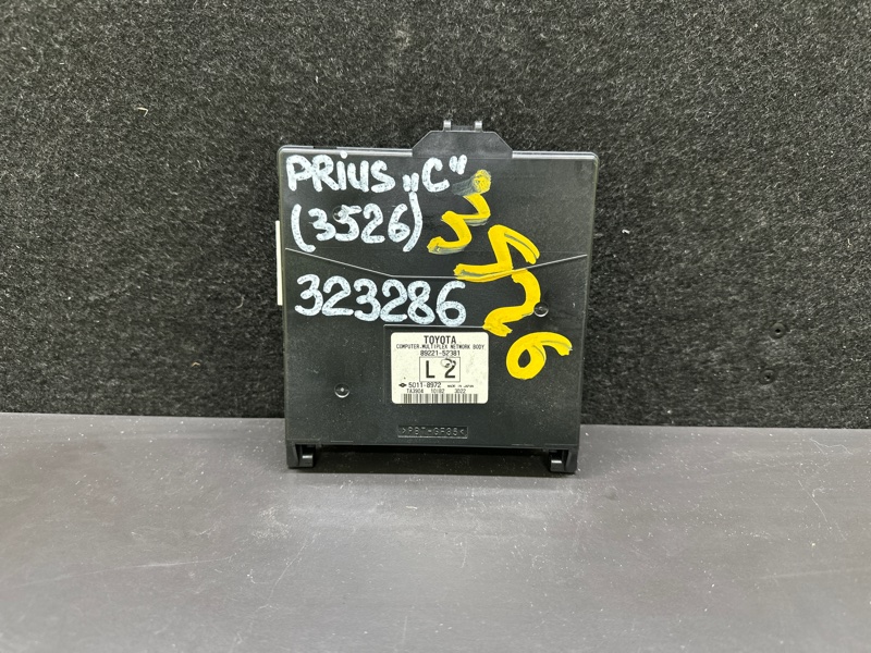Блок комфорту TOYOTA PRIUS C/AQUA 11-14 89220-52521