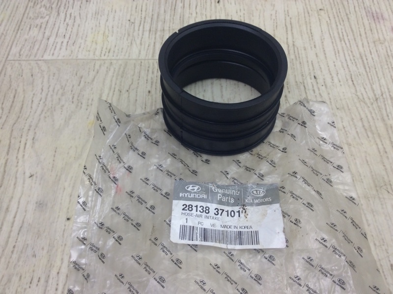 Патрубок впускної системи HYUNDAI SANTA FE (SM) 00-06 2813837101