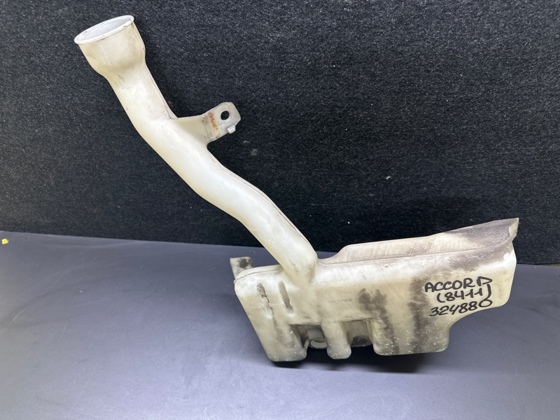 Бачок омивача HONDA ACCORD COUPE 03-07 76840-SDA-A11 — 2