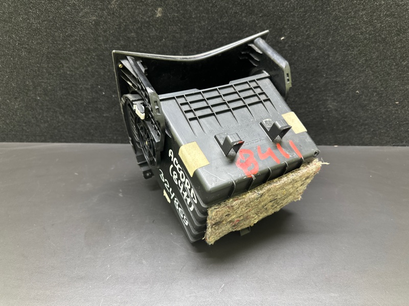 Бардачок HONDA ACCORD COUPE 03-07 77280-SDA-A34ZA — 4