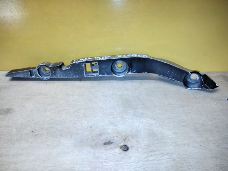 Кронштейн/кріплення переднього бампера праве FORD C-MAX 02-10 3M51R17D958AG