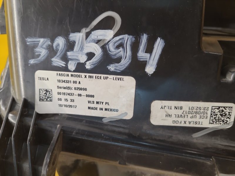Протитуманна фара права TESLA MODEL X 12- 103433100A — 2