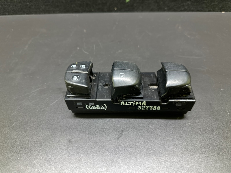 Блок керування склопідіймачами передній лівий NISSAN ALTIMA 19- 25401-6CF0A — 2