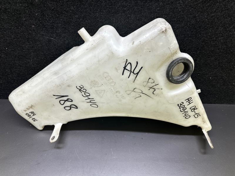 Бачок омивача AUDI A4 08-15 8T0 955 453 B — 2