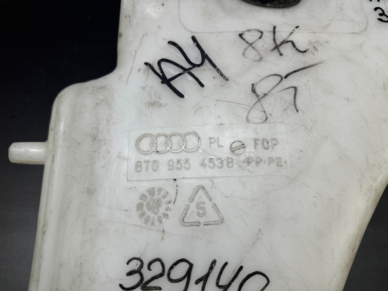 Бачок омивача AUDI A4 08-15 8T0 955 453 B — 5