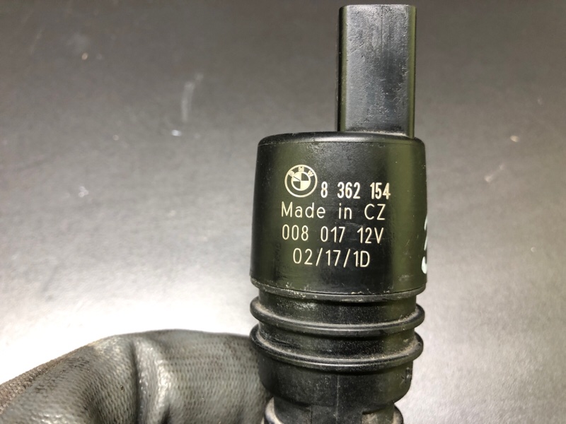 Насос омивача скла BMW 5 SERIES 10-17 67 12 8 362 154 — 4