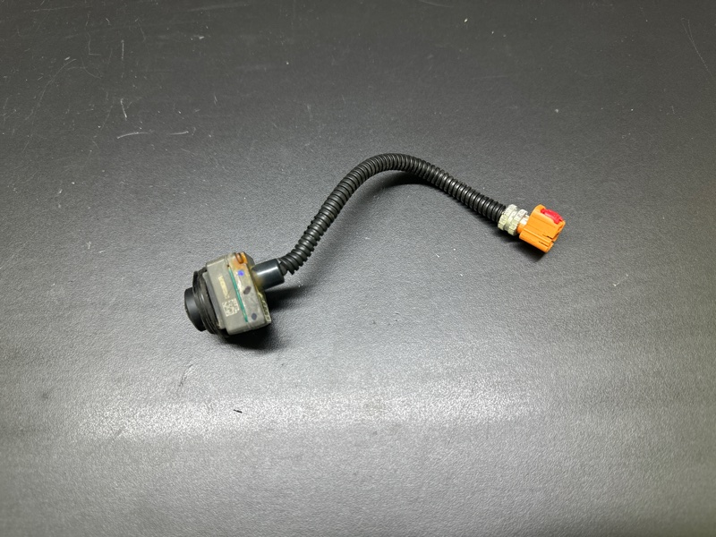 Камера заднього виду CADILLAC CT5 19-24 84896453 — 3