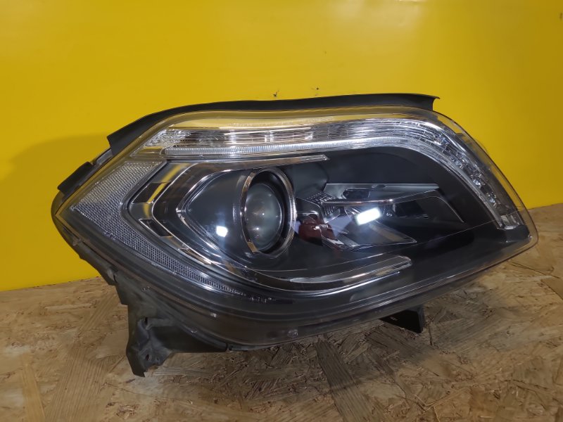 Фара права MERCEDES GLS-CLASS X166 16-19 A1668204159 — 4