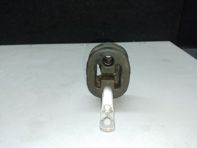 Кронштейн/кріплення глушника AUDI A6 (C5) 97-04 8D0 253 147 E — 2