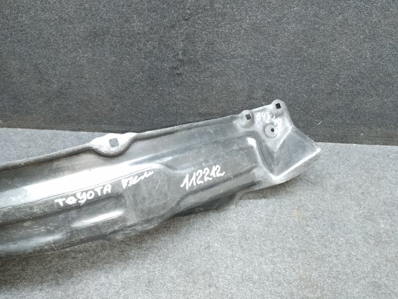 Підкрилок передній правий TOYOTA FORTUNER 05 - 15 538750K010 — 4