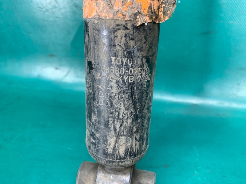 Амортизатор задній правий TOYOTA AURIS 06-12 48530-09N80 — 3