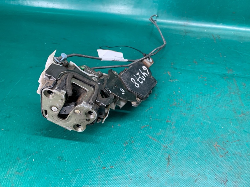 Замок двері задній лівий SUBARU FORESTER SF 97-02 63318FC110
