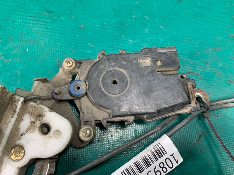 Замок двері задній лівий SUBARU FORESTER SF 97-02 63318FC110 — 4