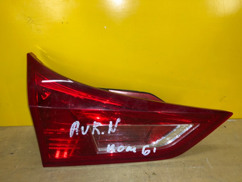 Ліхтар внутрішній лівий TOYOTA AURIS 13-18 8159102460