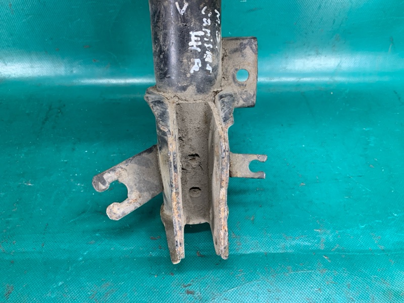 Амортизатор передній лівий MITSUBISHI CARISMA 95-04 MR369005 — 3