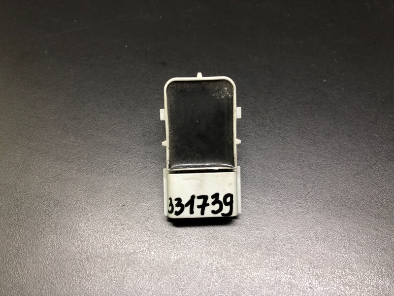 Датчик парктроніка передній HYUNDAI GRANDEUR HG 11-16 95720-3V006 — 2