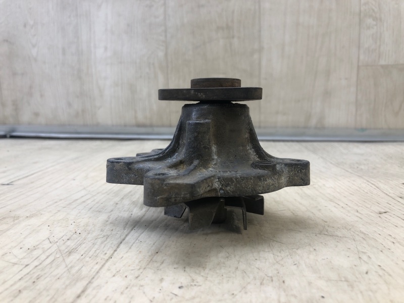 водяний насос TOYOTA PRIUS - 11 97-03 1610029155 — 3