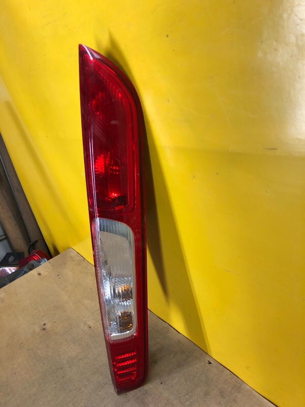Ліхтар зовнішній лівий FORD FOCUS 04-11 4M5113405A — 4