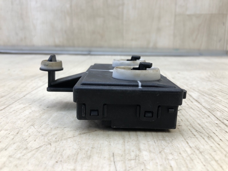 Блок керування дверми передній лівий AUDI A4 15- 8W0959593G — 3