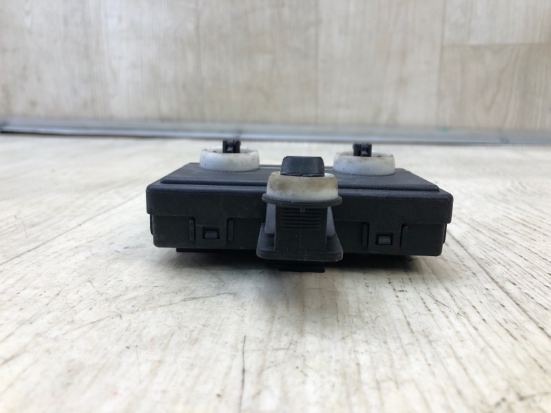 Блок керування дверми передній лівий AUDI A4 15- 8W0959593G — 4