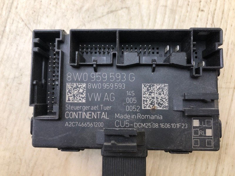 Блок керування дверми передній лівий AUDI A4 15- 8W0959593G — 5