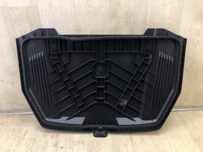 Кришка багажника AUDI Q8 E-TRON 19- 4KE863369 — 4