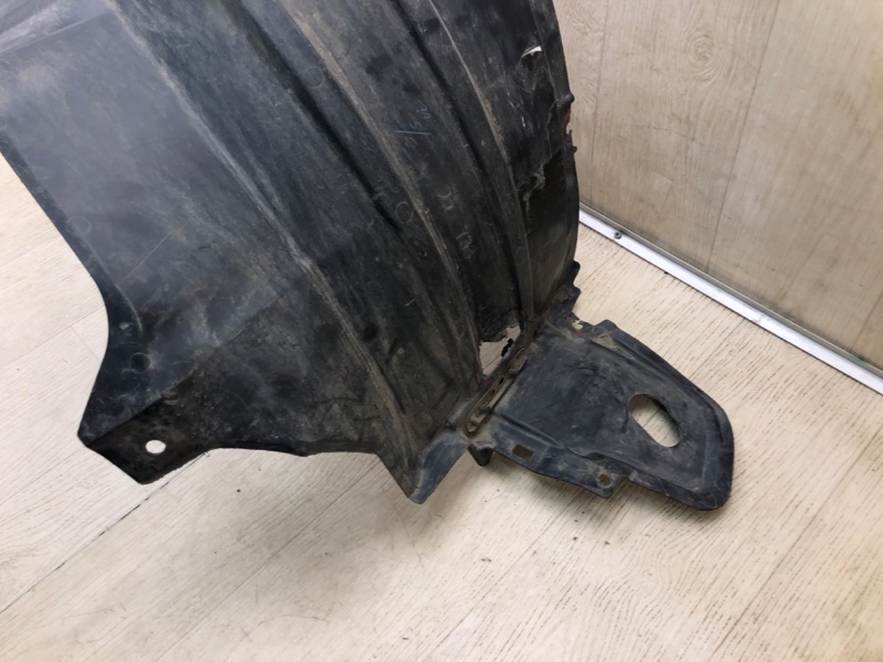 Підкрилок LEXUS LX570 15- 5387660140 — 5