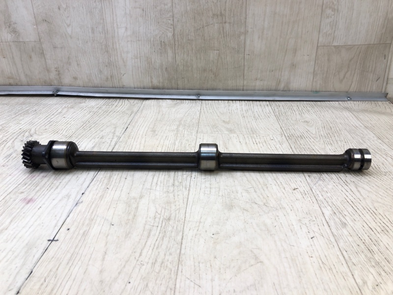 Вал балансувальний правий TOYOTA LAND CRUISER 90 96-03 1360167010
