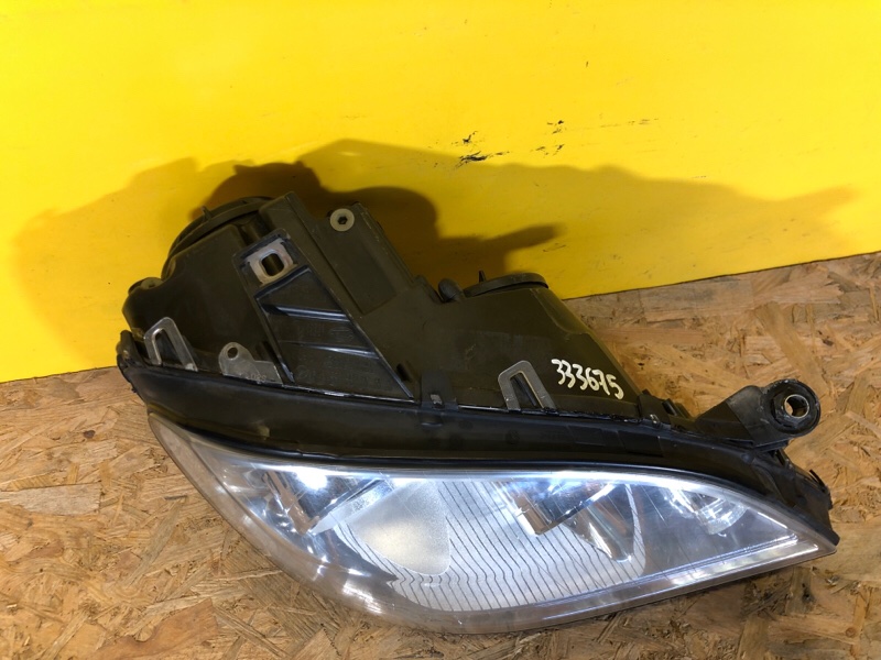 Фара права MERCEDES M-CLASS W164 05-11 A 164 820 10 61 — 4