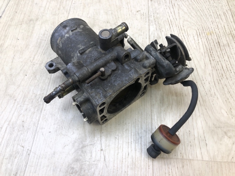 Дросельна заслінка TOYOTA SUPRA 86-92 2221042120