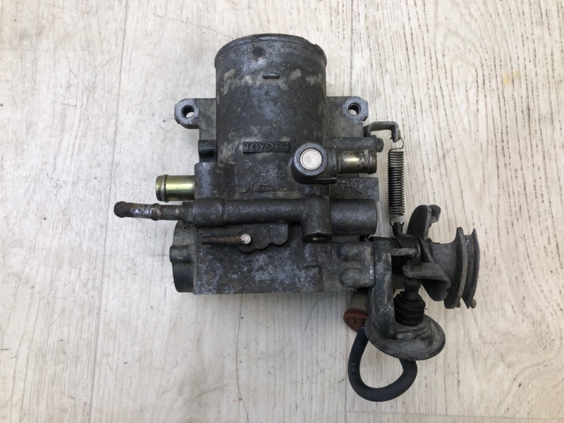Дросельна заслінка TOYOTA SUPRA 86-92 2221042120 — 2