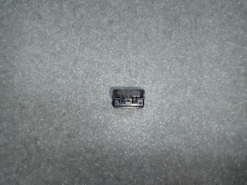 Кнопка Парктроніка TOYOTA CAMRY 40 06-11 84490-33020 — 3