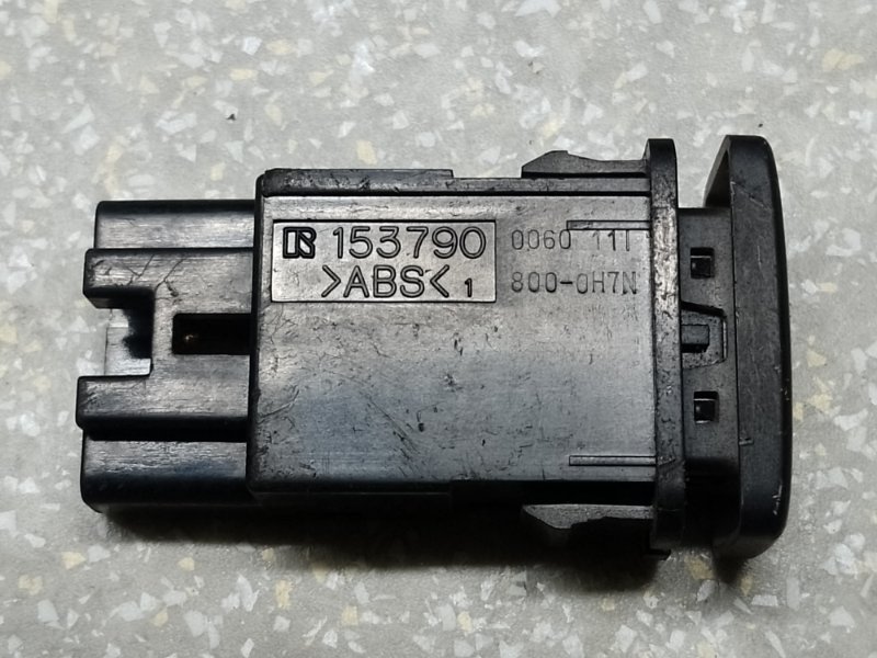 Кнопка Парктроніка TOYOTA CAMRY 40 06-11 84490-33020 — 4