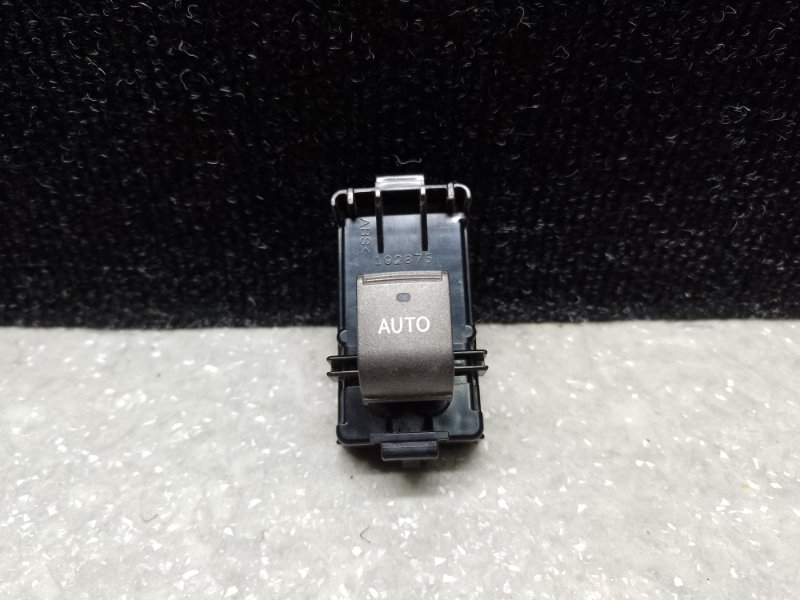 Кнопка склопідіймача передня права LEXUS LS460 12- 84810-50030