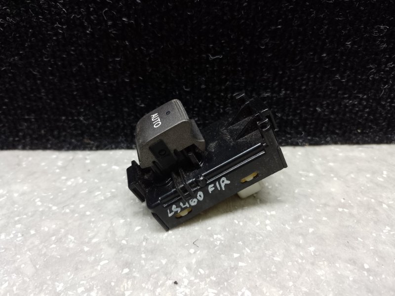 Кнопка склопідіймача передня права LEXUS LS460 12- 84810-50030 — 2